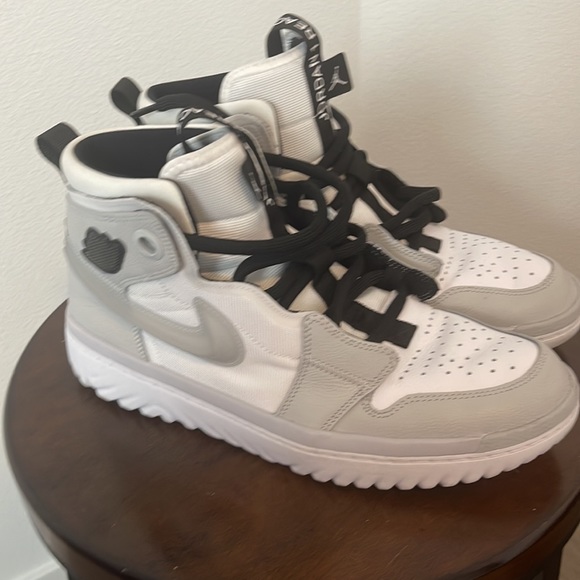 Jordan 1 React High Grey Fog - Picture 3 of 11